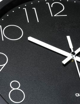 Plumeet Wall Clock, 12” Bedroom Wall Clocks Battery Operated, Silent Quartz Clock Decorate Kitchen Living Room, 3D Numbers Display Easy to Read, Black